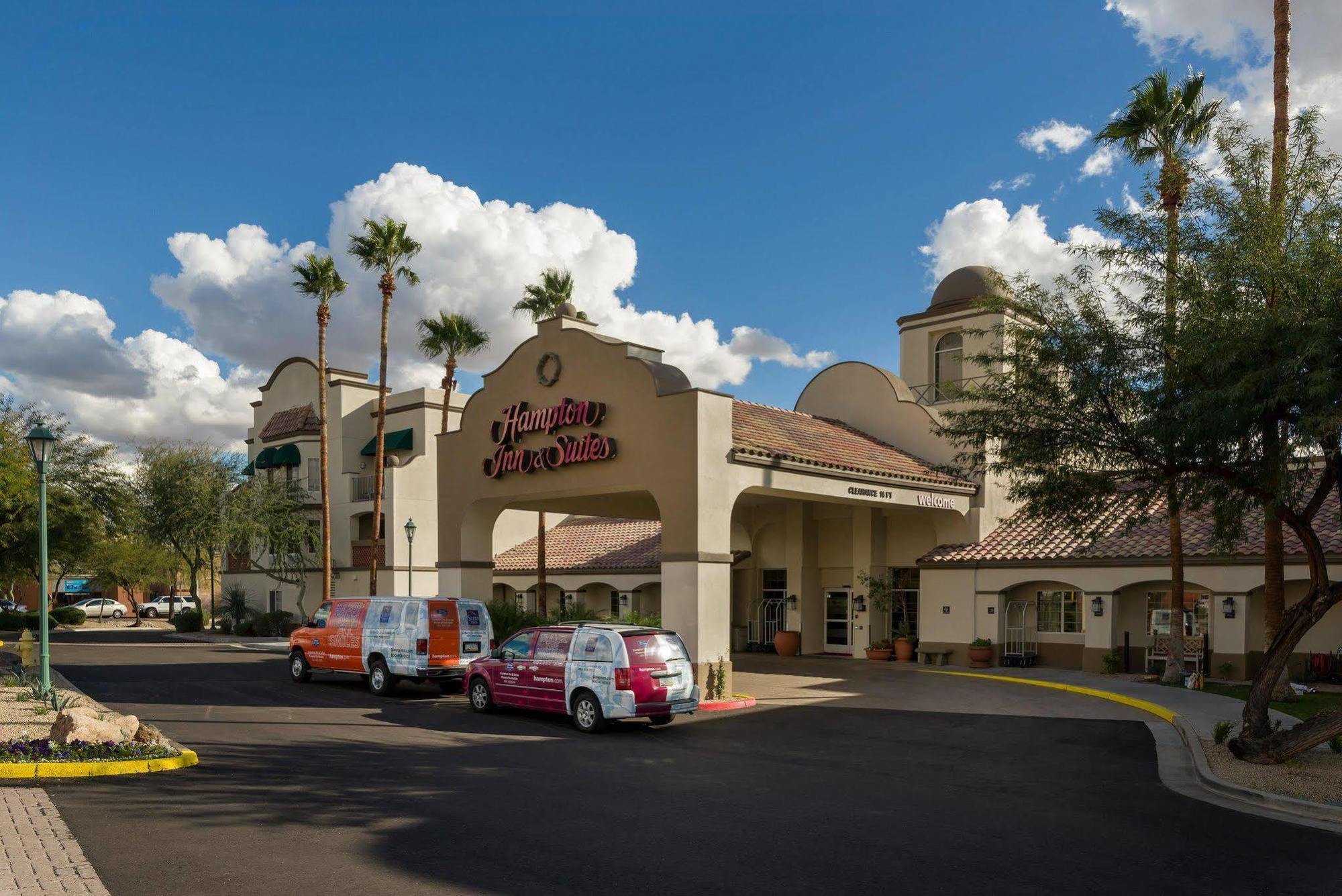 Hampton Inn & Suites Phoenix/Скотсдейл Екстериор снимка